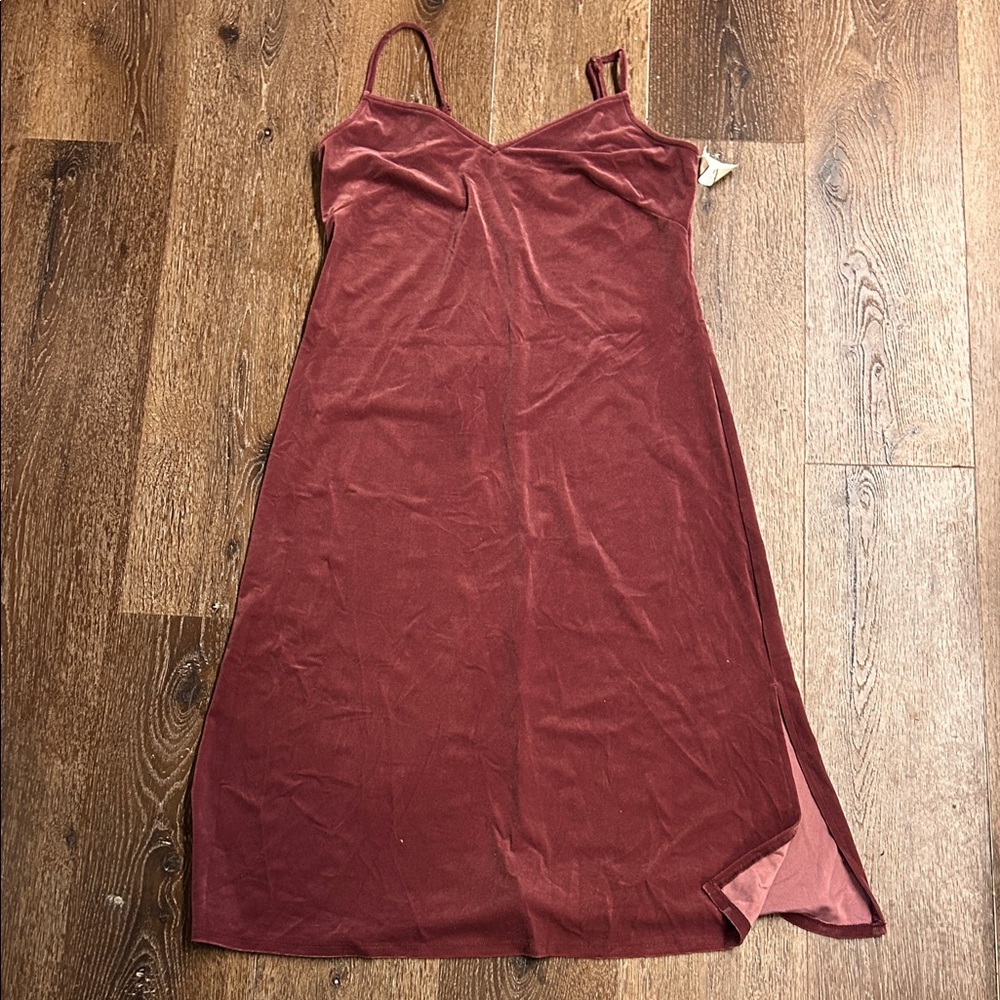 Time and Tru Rust Midi Dress